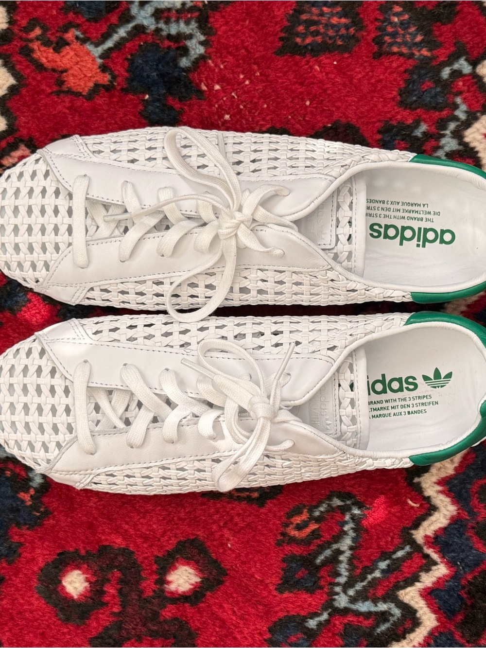 adidas White Woven Low-Top Sneakers with Green Heel Tab UK 8.5